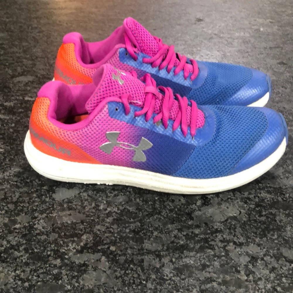 Girls Under Armour Sneakers size 6Y